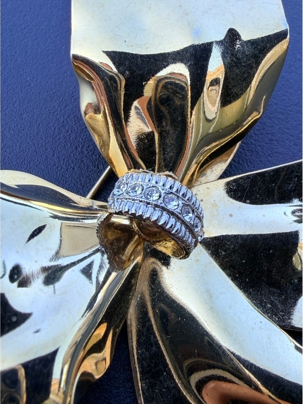 Vintage Gold Ribbon Bow Brooch Rhinestone Accent - Picture 3 of 7
